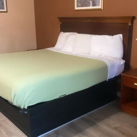 Travel Inn Broadview ภายนอก รูปภาพ